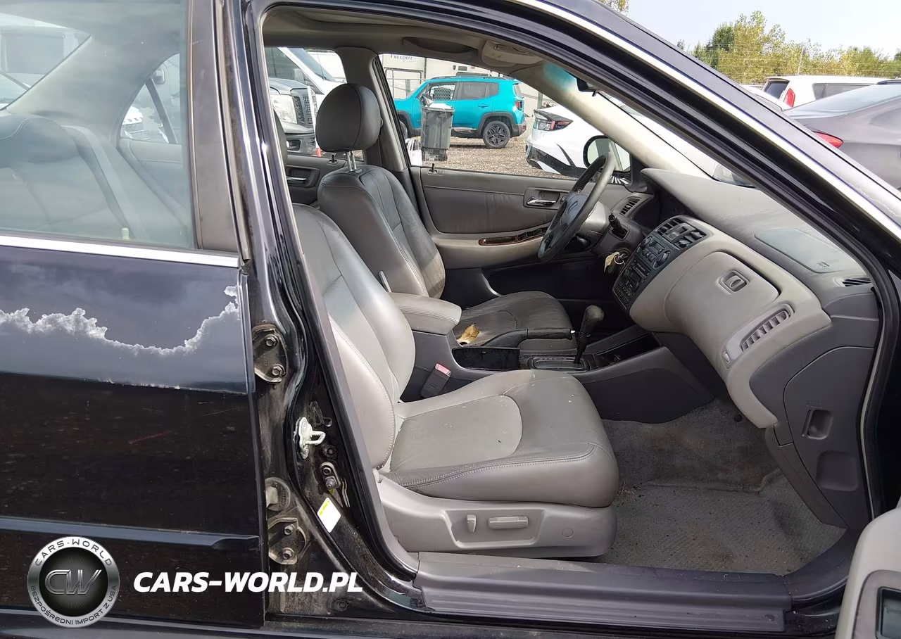 2002 Honda Accord 3.0 Ex VIN:1HGCG165X2A011409 - 5