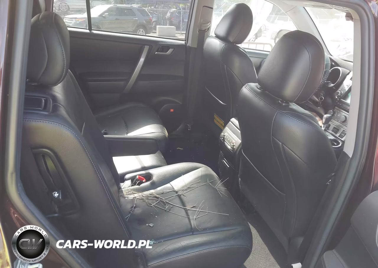 2011 Toyota Highlander Se V6 VIN:5TDBK3EH2BS077892 - 8