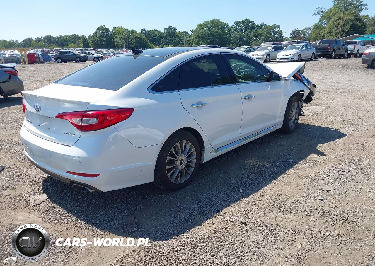 2015 Hyundai Sonata Limited VIN:5NPE34AF8FH024551 - 4