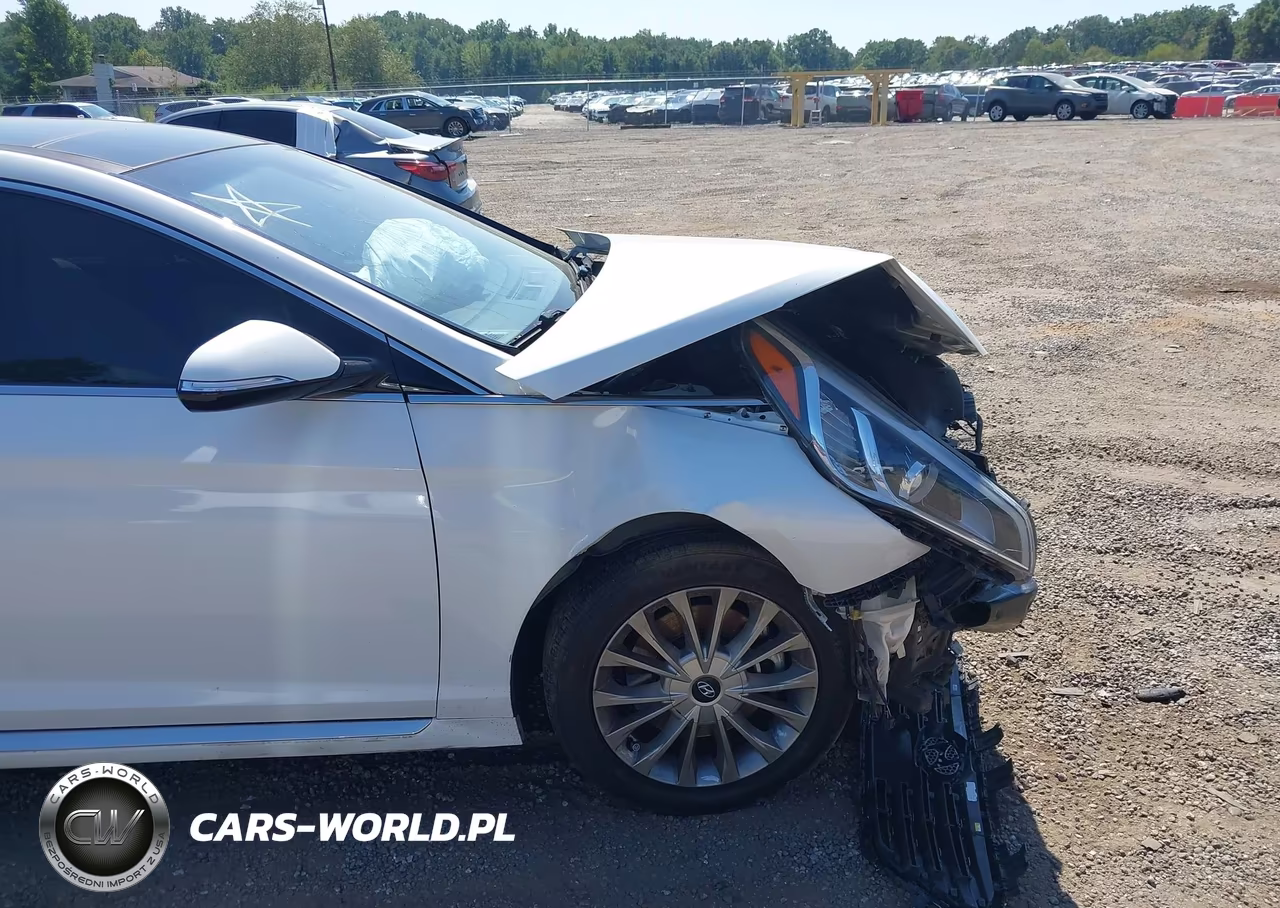 2015 Hyundai Sonata Limited VIN:5NPE34AF8FH024551 - 6
