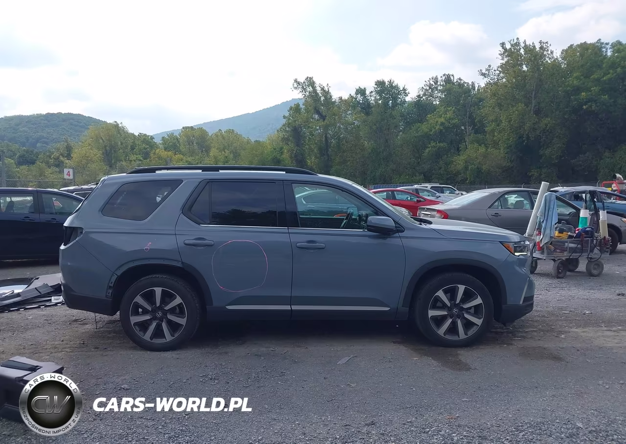 2025 Honda Pilot Touring VIN:5FNYG1H74SB033383 - 14