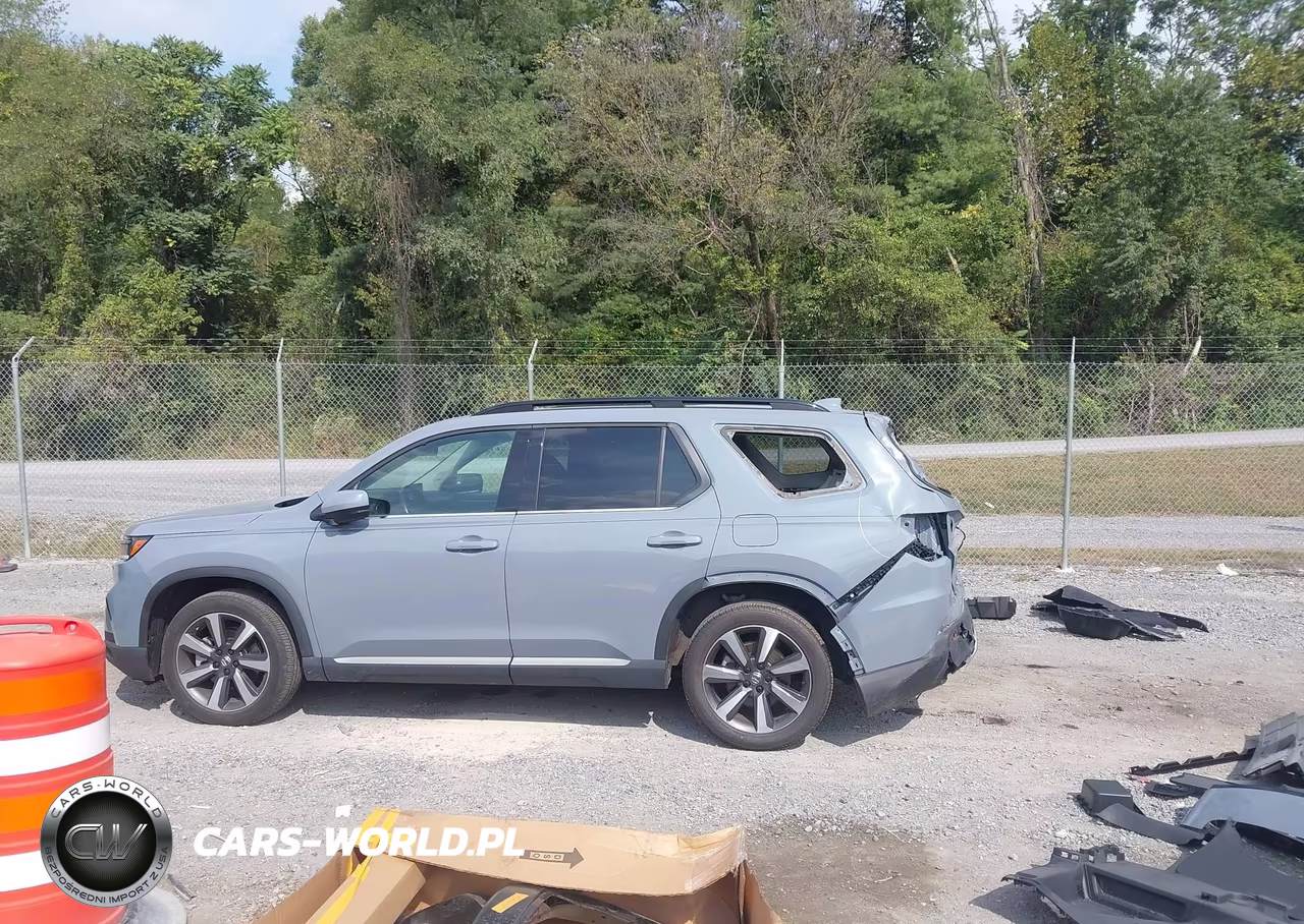 2025 Honda Pilot Touring VIN:5FNYG1H74SB033383 - 15