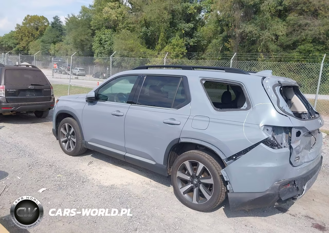 2025 Honda Pilot Touring VIN:5FNYG1H74SB033383 - 3
