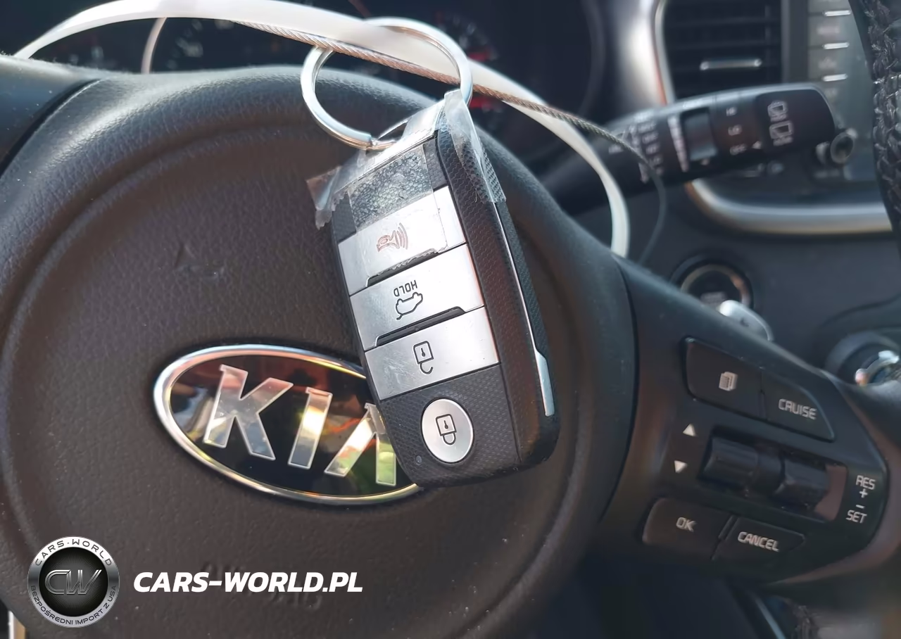 2017 Kia Sorento 2.0T Ex VIN:5XYPH4A14HG183656 - 11