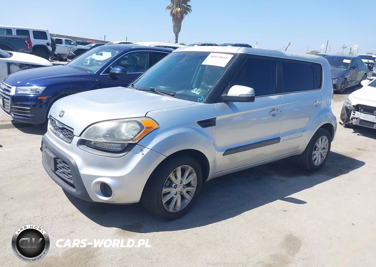 2013 Kia Soul + VIN:KNDJT2A66D7483226 - 2