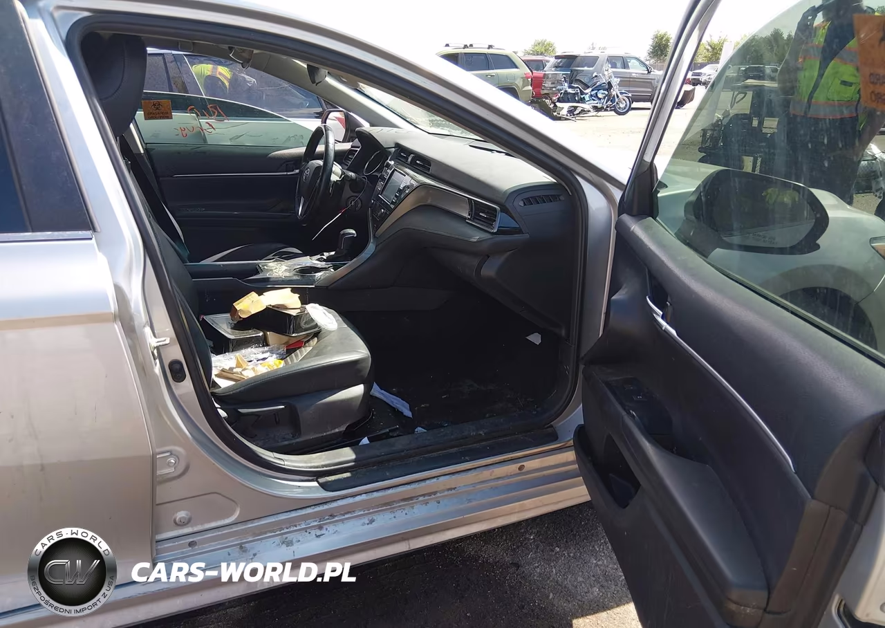 2020 Toyota Camry Se VIN:4T1G11AK1LU344687 - 5