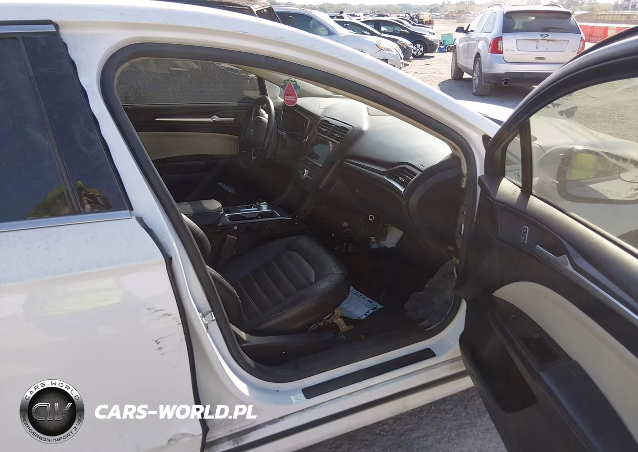 2017 Ford Fusion Titanium VIN:3FA6P0K99HR124089 - 5