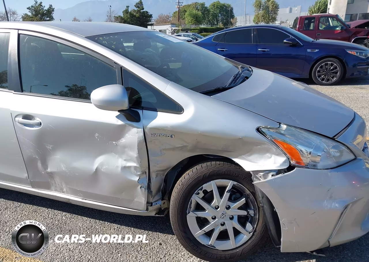 2014 Toyota Prius V Two VIN:JTDZN3EU4EJ004009 - 12
