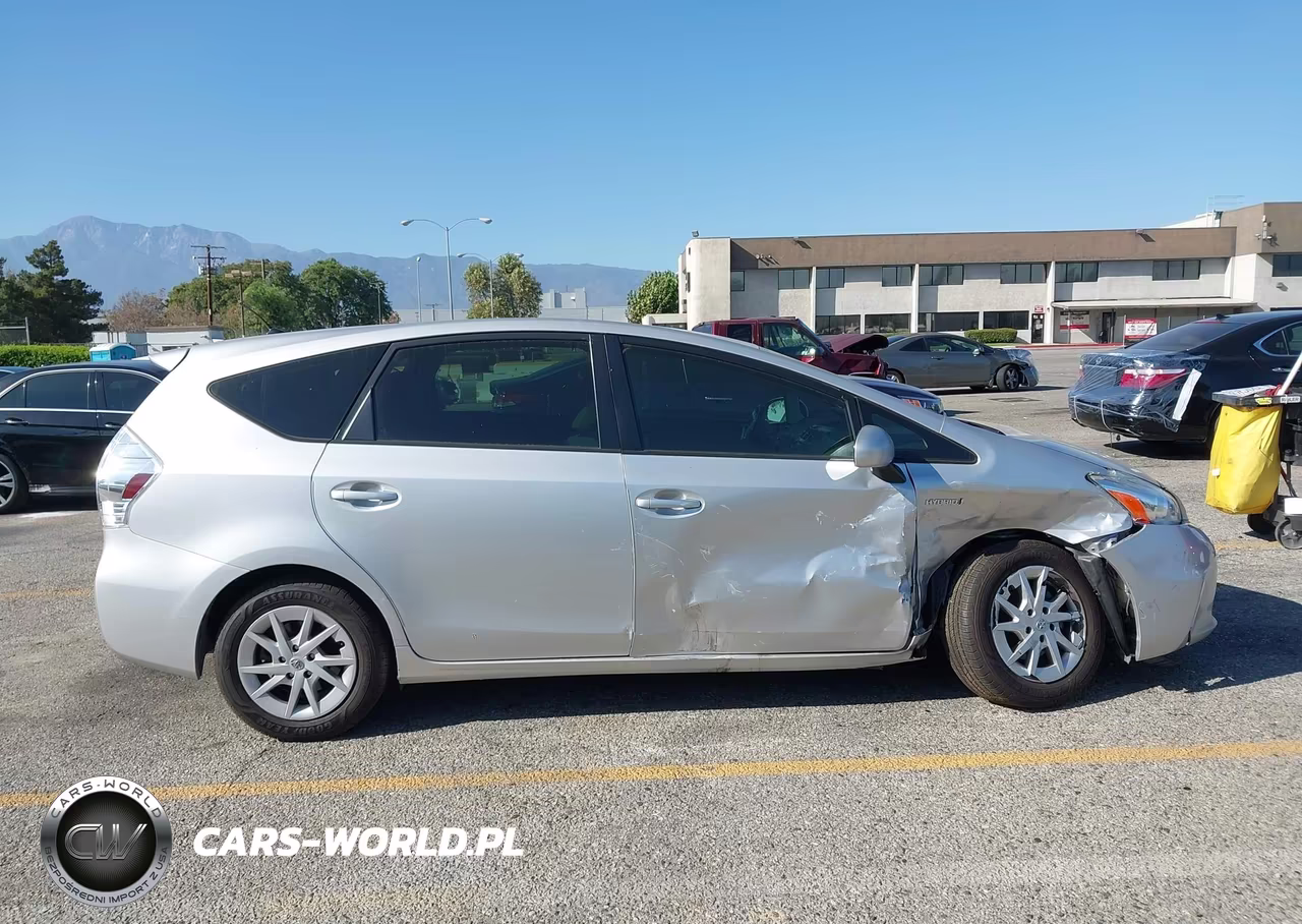 2014 Toyota Prius V Two VIN:JTDZN3EU4EJ004009 - 16