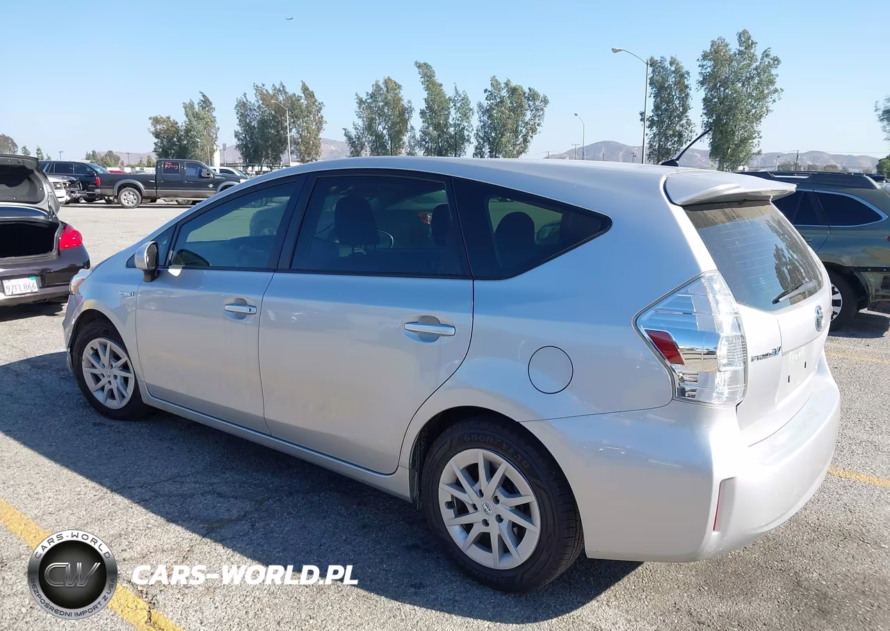 2014 Toyota Prius V Two VIN:JTDZN3EU4EJ004009 - 3