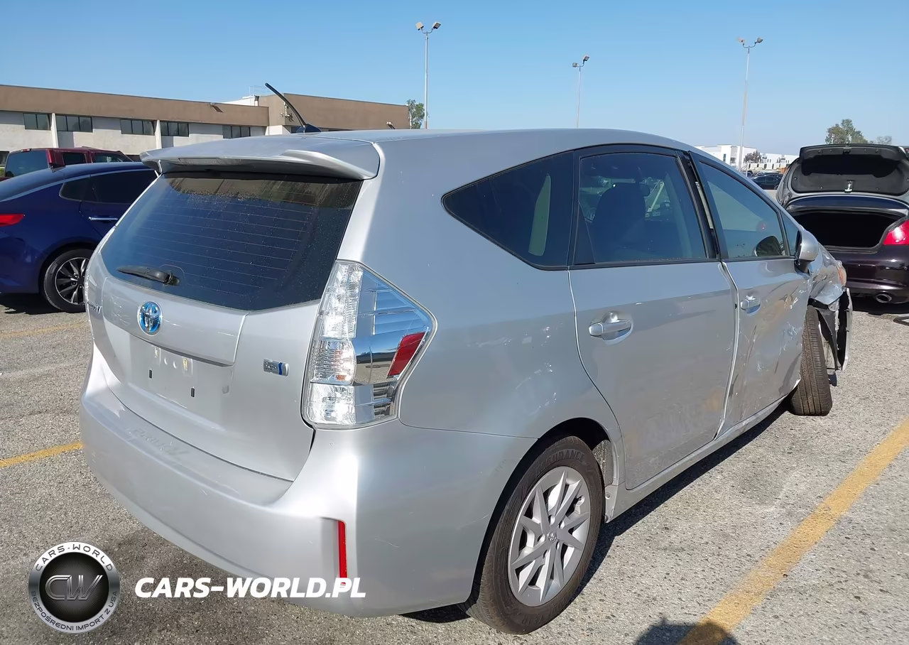 2014 Toyota Prius V Two VIN:JTDZN3EU4EJ004009 - 4