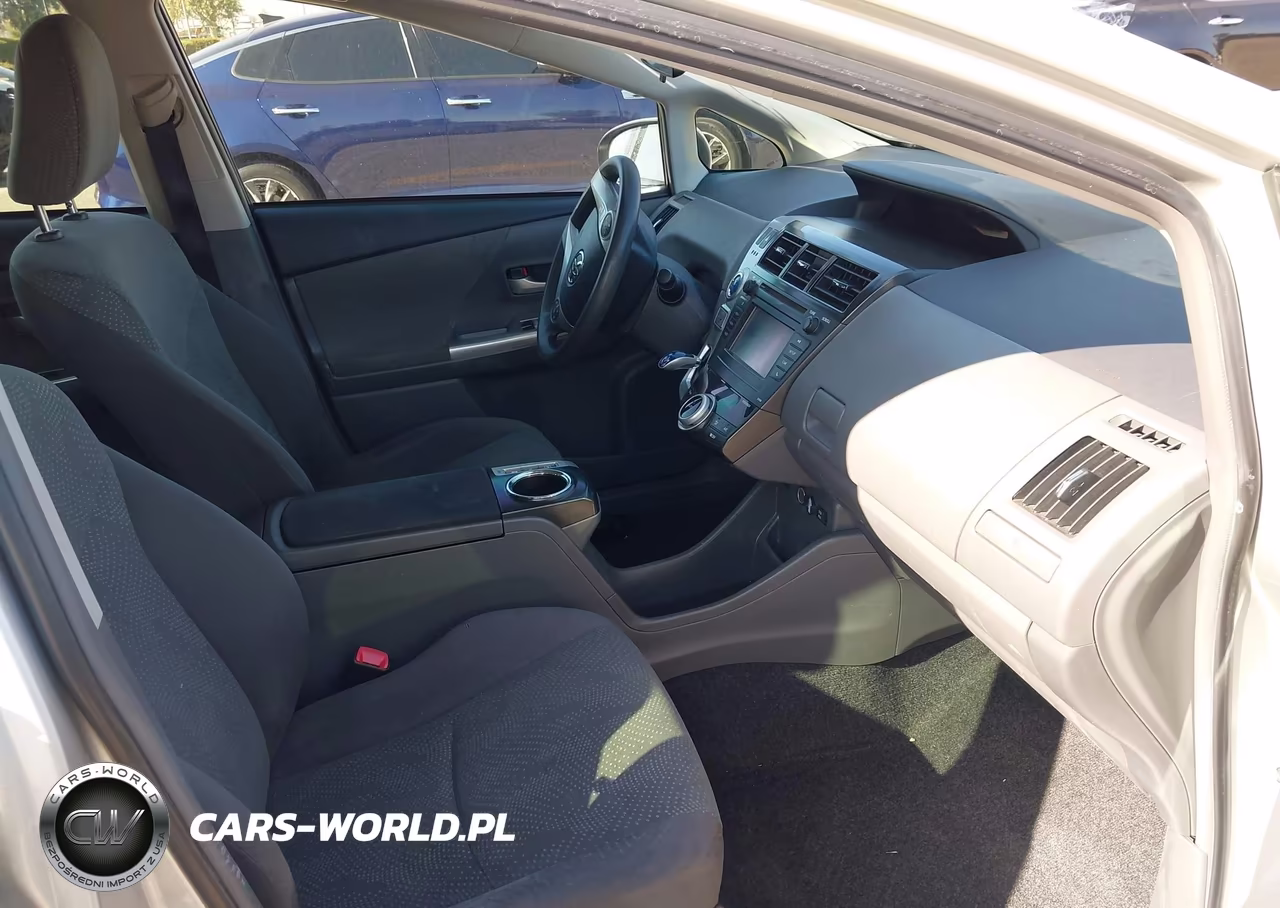 2014 Toyota Prius V Two VIN:JTDZN3EU4EJ004009 - 5