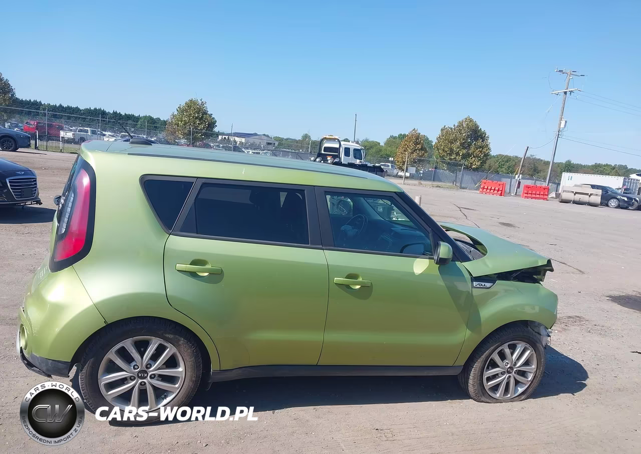2018 Kia Soul + VIN:KNDJP3A53J7892930 - 14