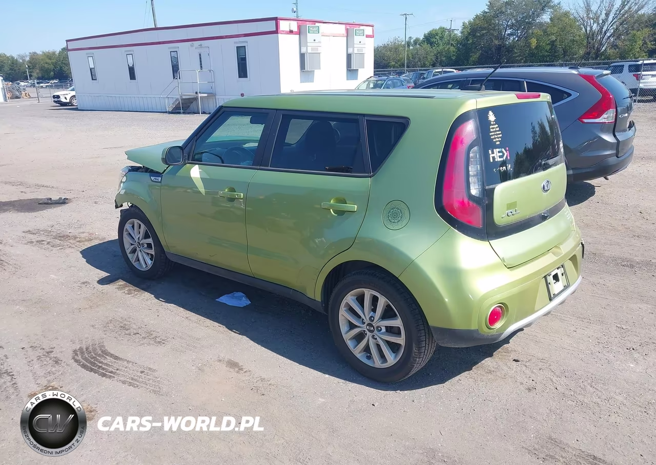 2018 Kia Soul + VIN:KNDJP3A53J7892930 - 3