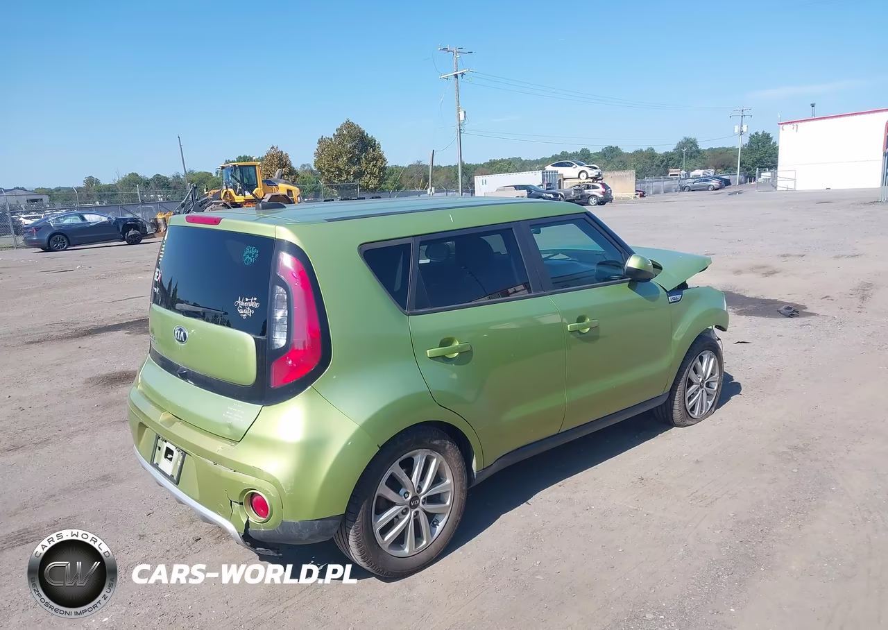 2018 Kia Soul + VIN:KNDJP3A53J7892930 - 4