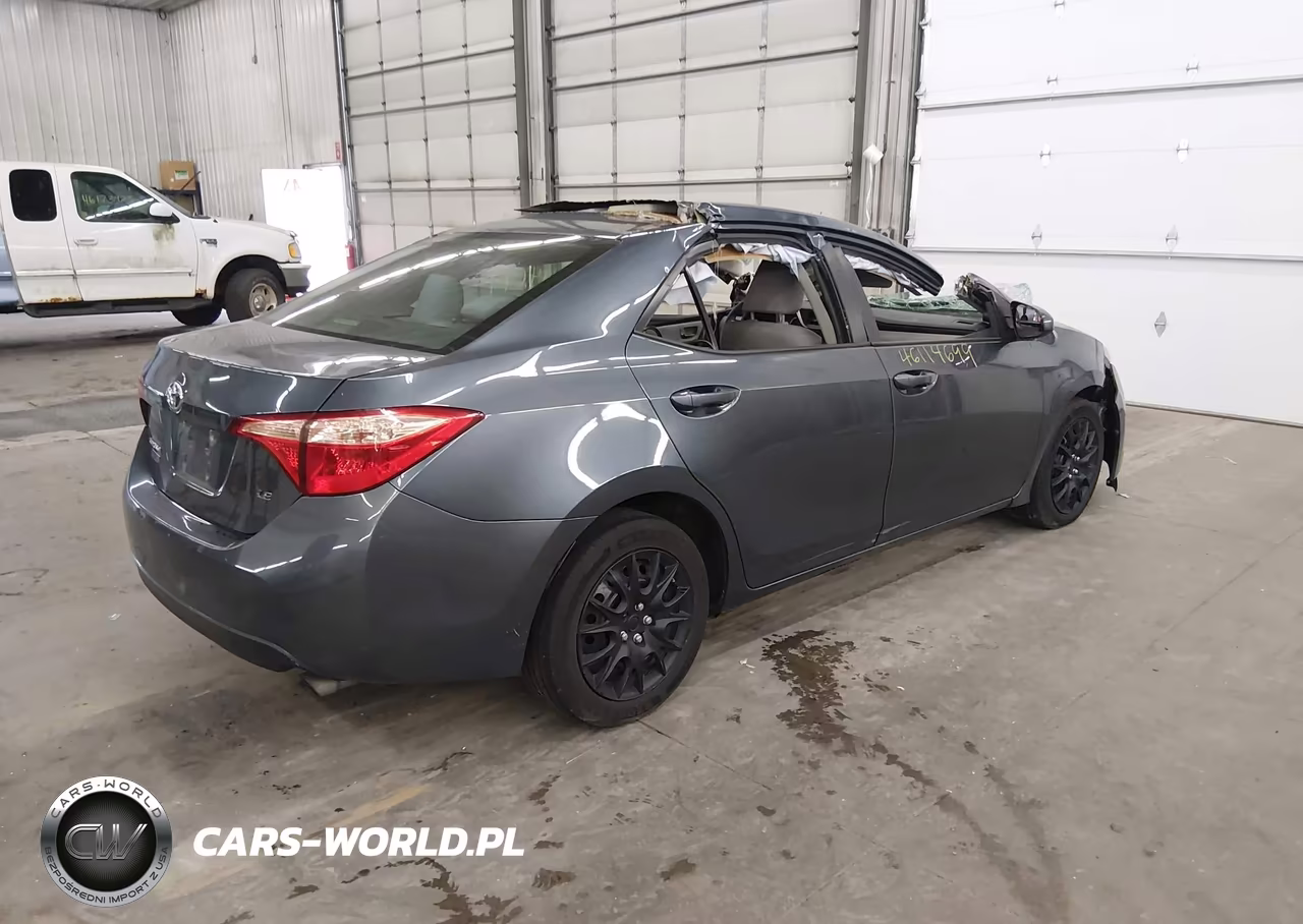 2018 Toyota Corolla Le VIN:2T1BURHE6JC116408 - 4
