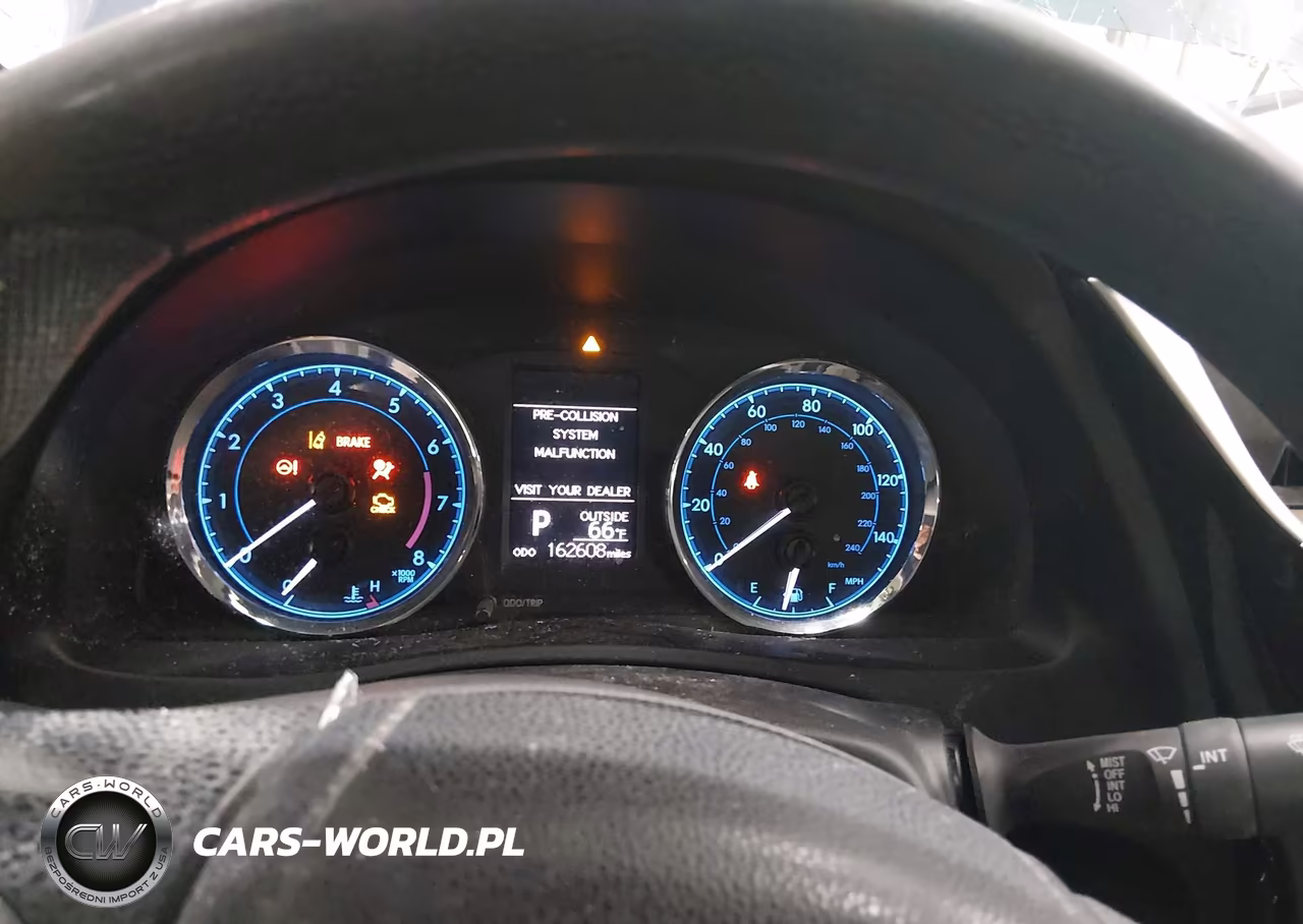 2018 Toyota Corolla Le VIN:2T1BURHE6JC116408 - 7