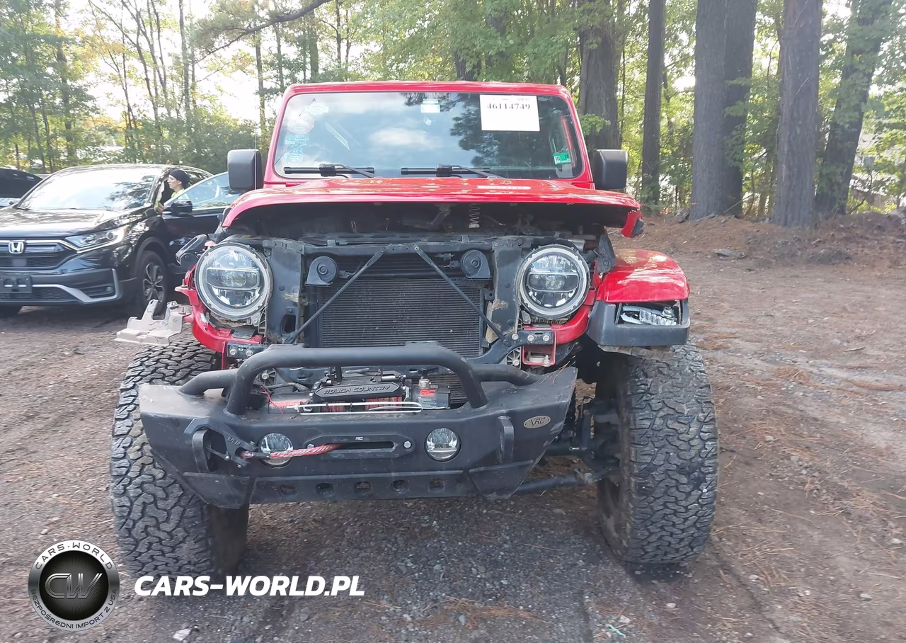 2018 Jeep Wrangler Unlimited Sahara 4X4 VIN:1C4HJXEG3JW130769 - 13