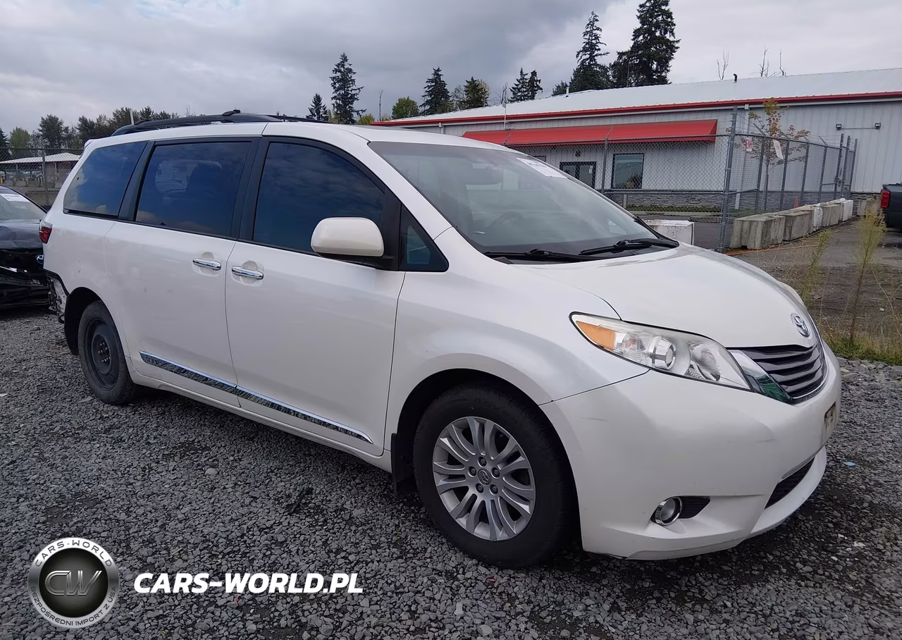 2015 Toyota Sienna Xle Premium 8 Passenger