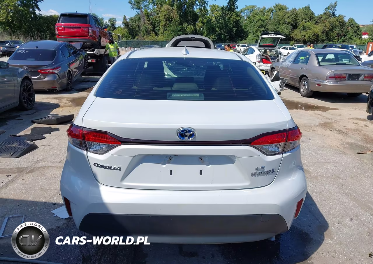 2024 Toyota Corolla Hybrid Le VIN:JTDBCMFE2R3061453 - 17