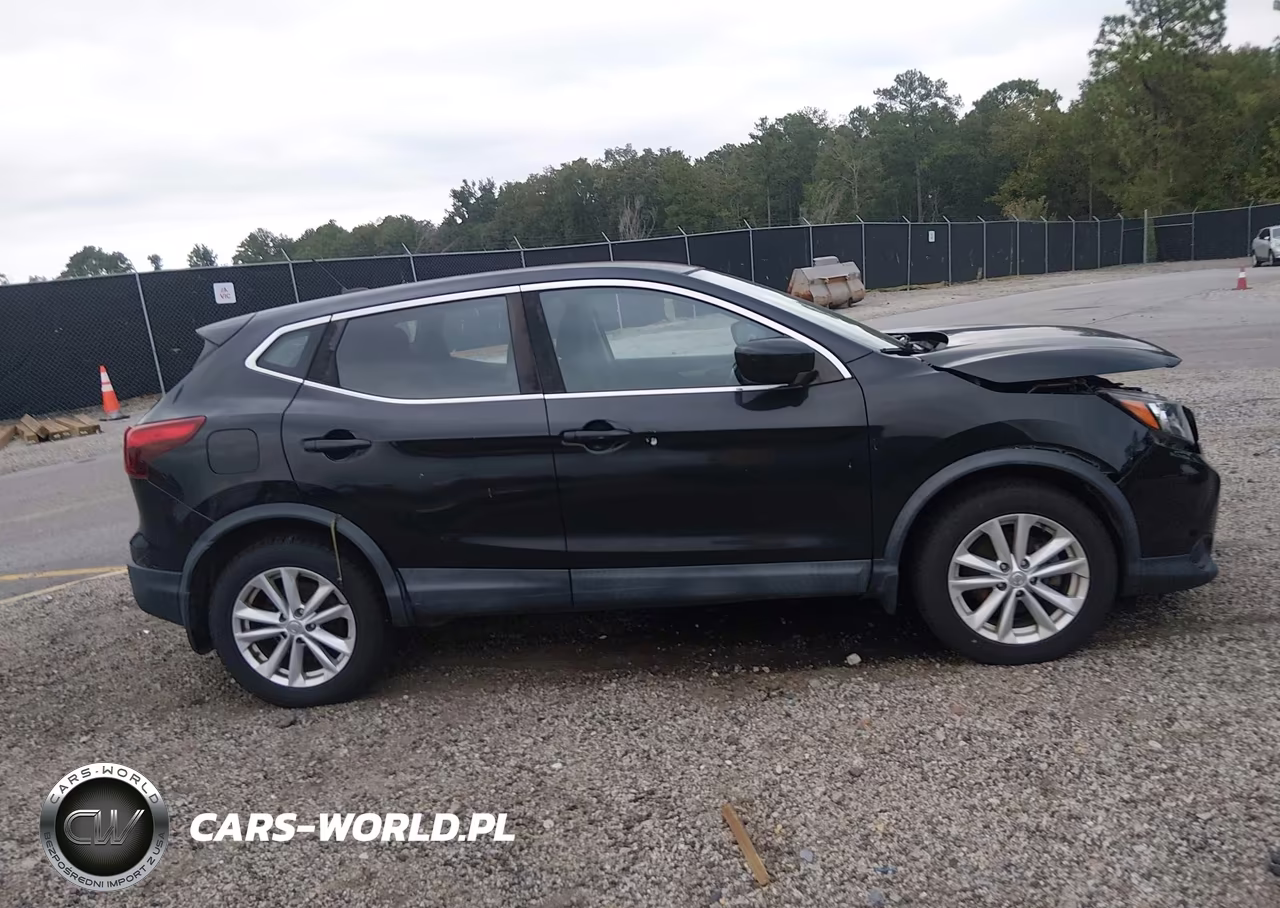 2018 Nissan Rogue Sport S VIN:JN1BJ1CR9JW201404 - 13