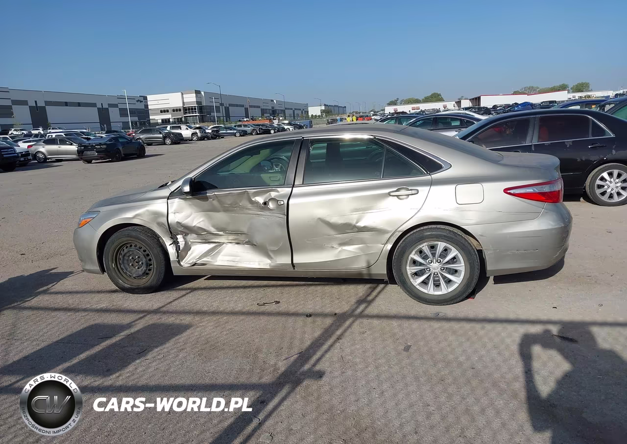 2016 Toyota Camry Le VIN:4T4BF1FK7GR528600 - 13