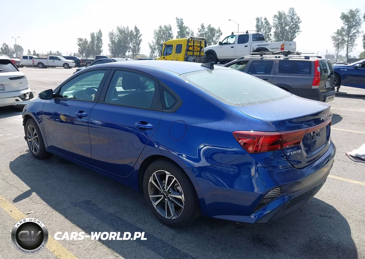 2023 Kia Forte Lxs VIN:3KPF24AD6PE673258 - 3