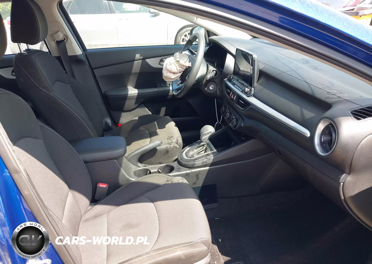 2023 Kia Forte Lxs VIN:3KPF24AD6PE673258 - 5