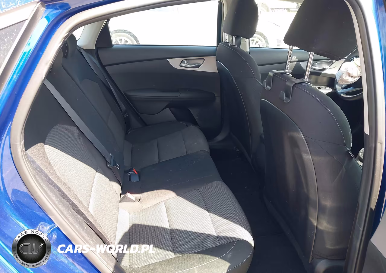 2023 Kia Forte Lxs VIN:3KPF24AD6PE673258 - 8