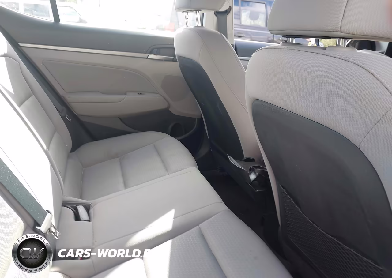 2018 Hyundai Elantra Value Edition VIN:KMHD84LF4JU511962 - 8