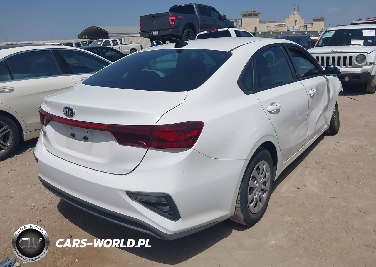 2019 Kia Forte Fe VIN:3KPF24AD7KE110194 - 4