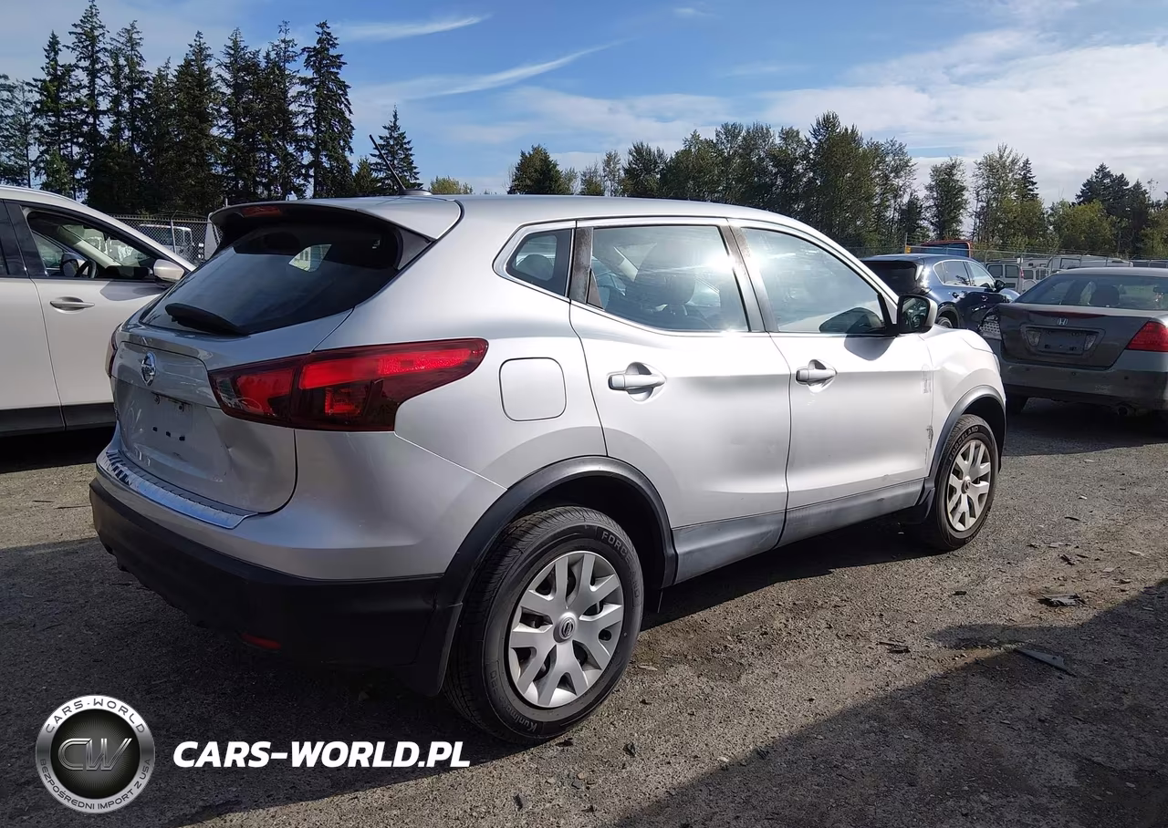 2017 Nissan Rogue Sport S VIN:JN1BJ1CP4HW003175 - 4