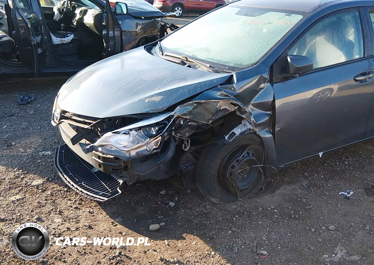 2014 Toyota Corolla L VIN:5YFBURHE2EP126861 - 6