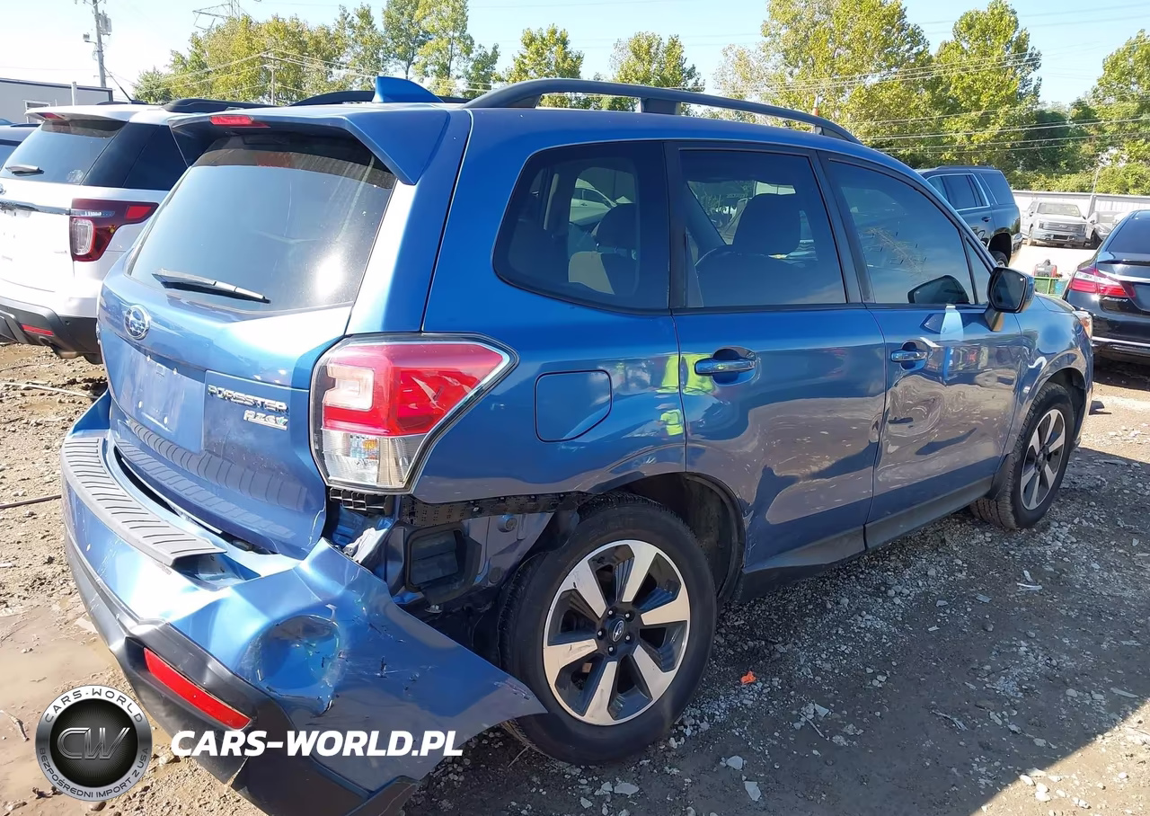 2017 Subaru Forester 2.5I Premium VIN:JF2SJAEC4HH486910 - 4
