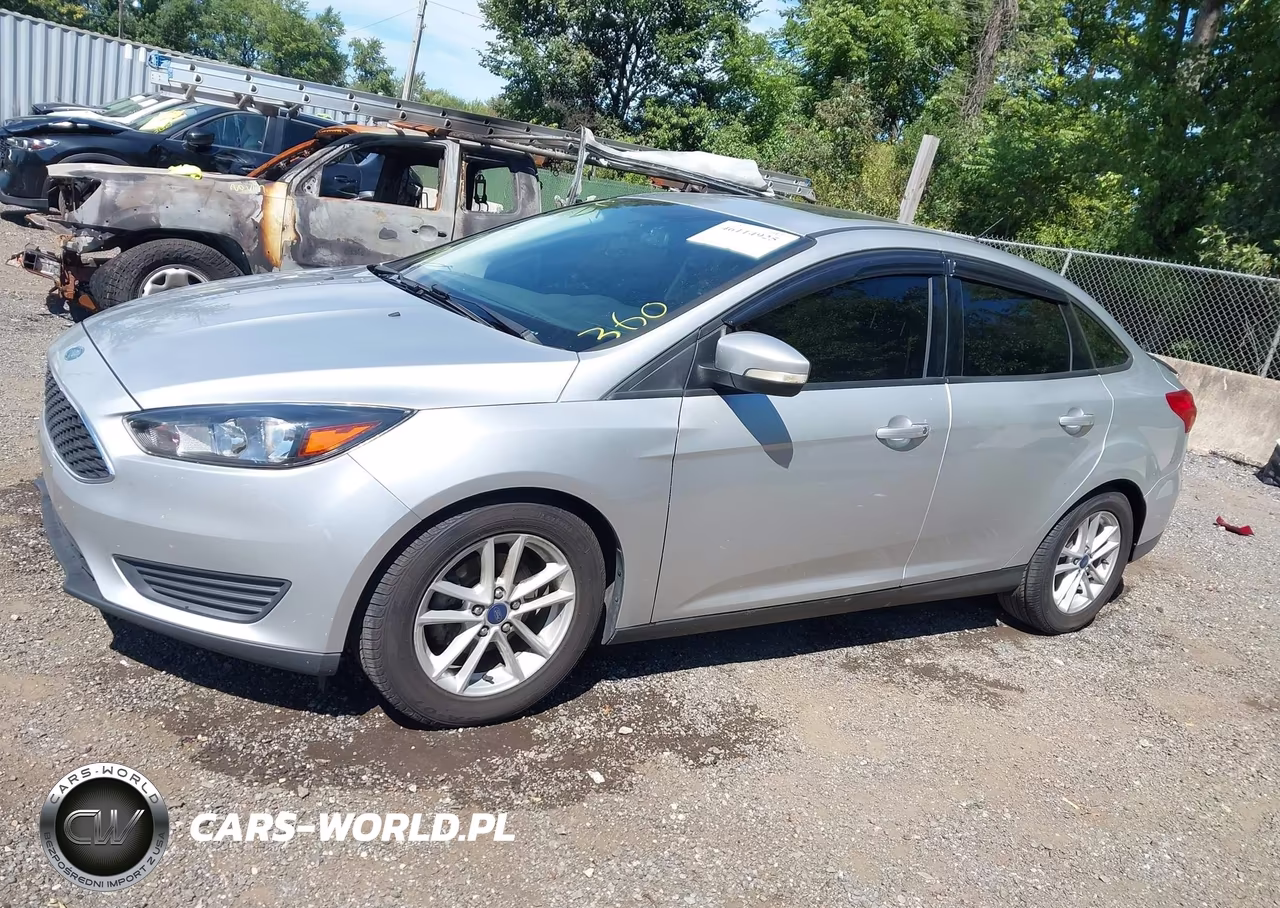 2015 Ford Focus Se VIN:1FADP3F23FL338187 - 14