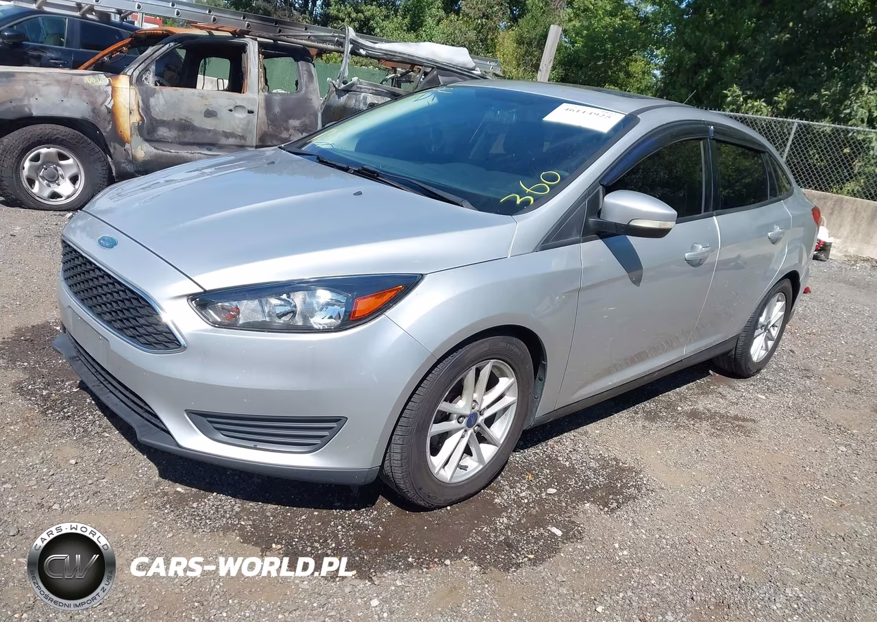 2015 Ford Focus Se VIN:1FADP3F23FL338187 - 2
