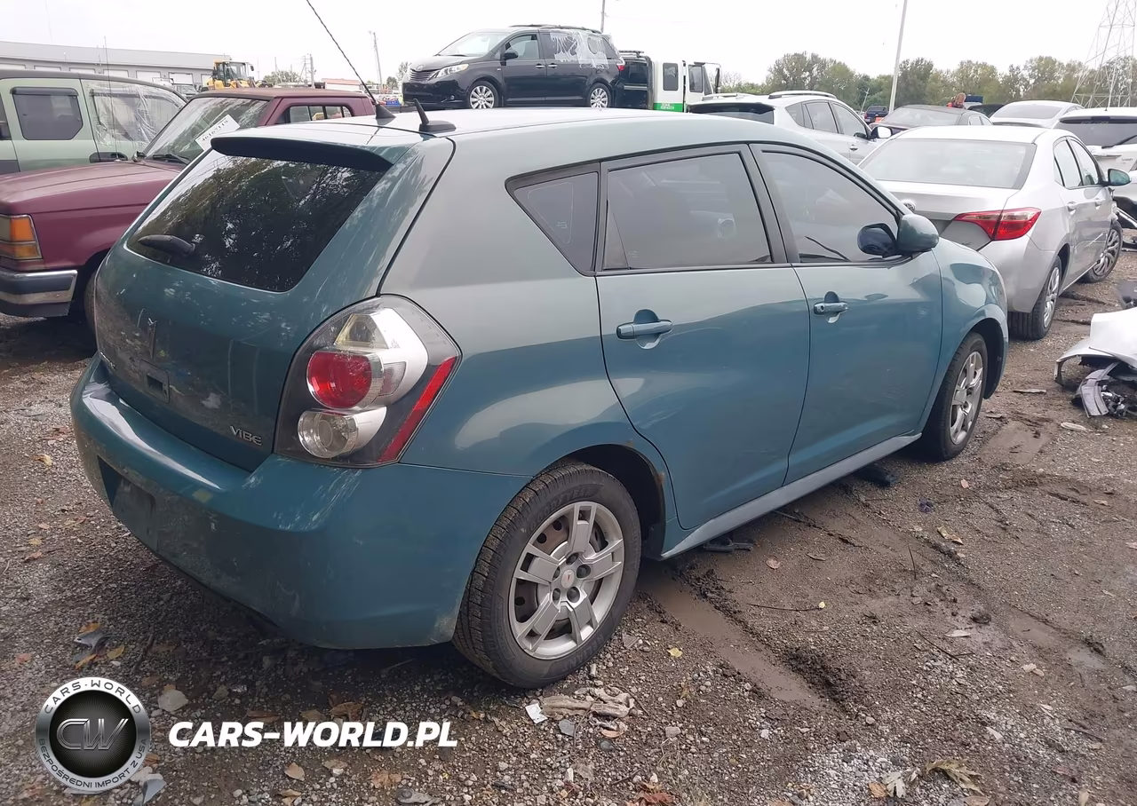 2009 Pontiac Vibe VIN:5Y2SP67069Z403096 - 4