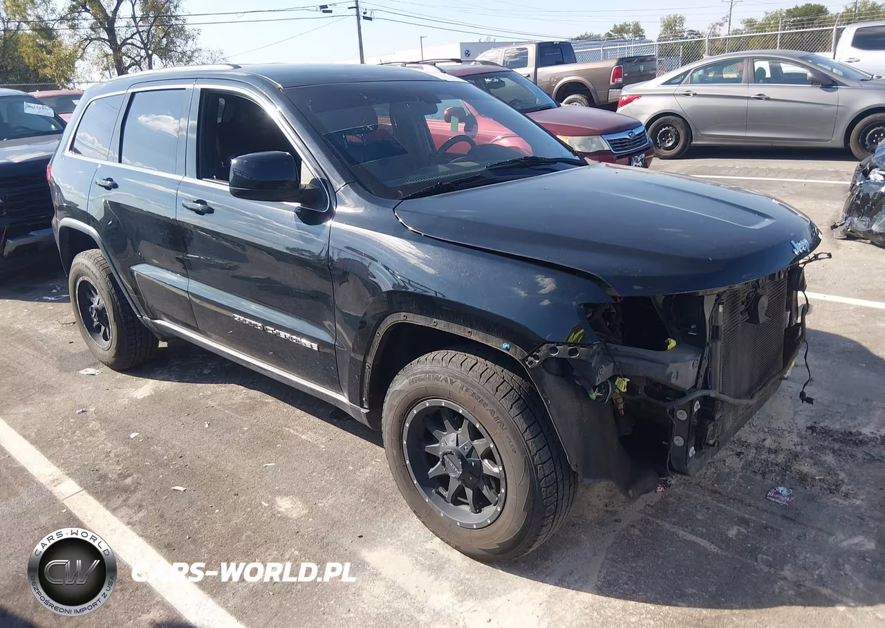 2019 Jeep Grand Cherokee Laredo 4X4 VIN:1C4RJFAG5KC718387 - 1