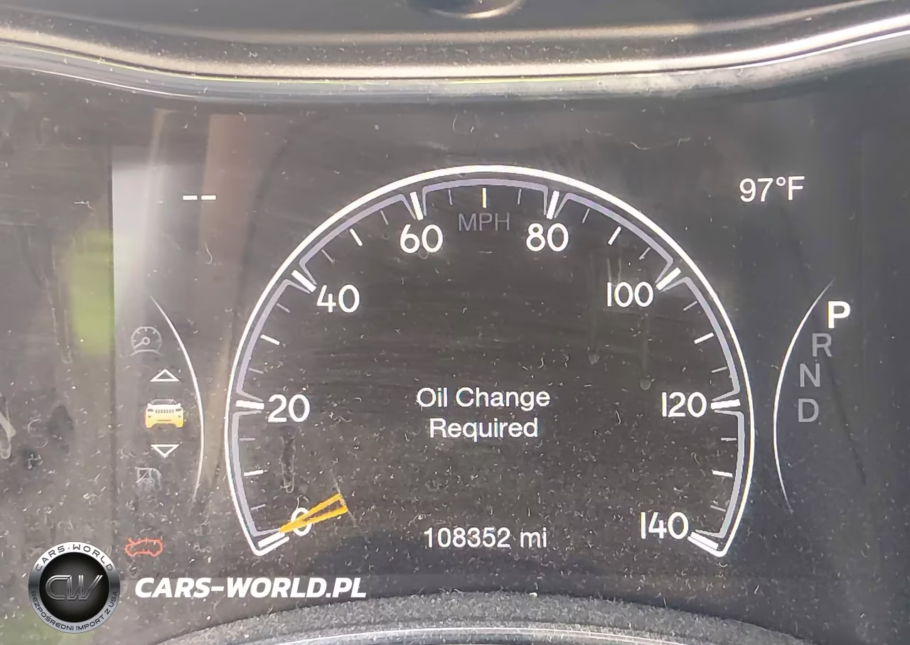 2019 Jeep Grand Cherokee Laredo 4X4 VIN:1C4RJFAG5KC718387 - 16