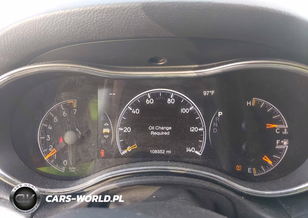 2019 Jeep Grand Cherokee Laredo 4X4 VIN:1C4RJFAG5KC718387 - 7