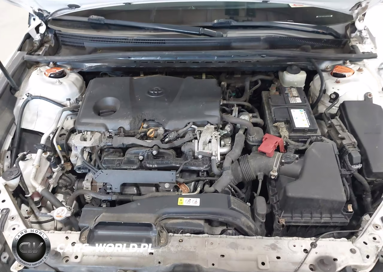 2018 Toyota Camry Le VIN:4T1B11HK2JU095183 - 10