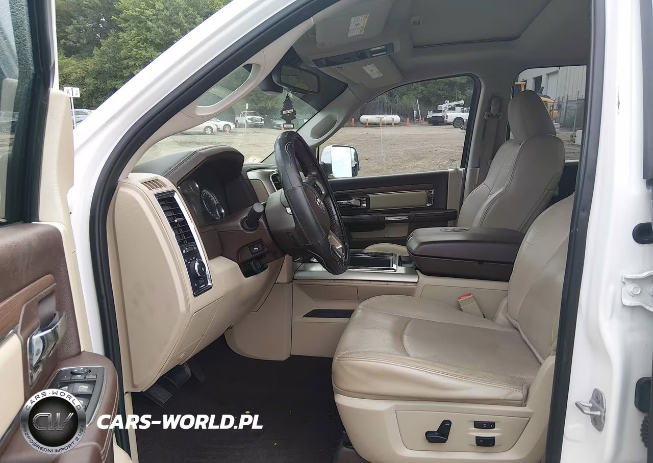 2014 Ram 1500 Laramie VIN:1C6RR7JT2ES310362 - 5
