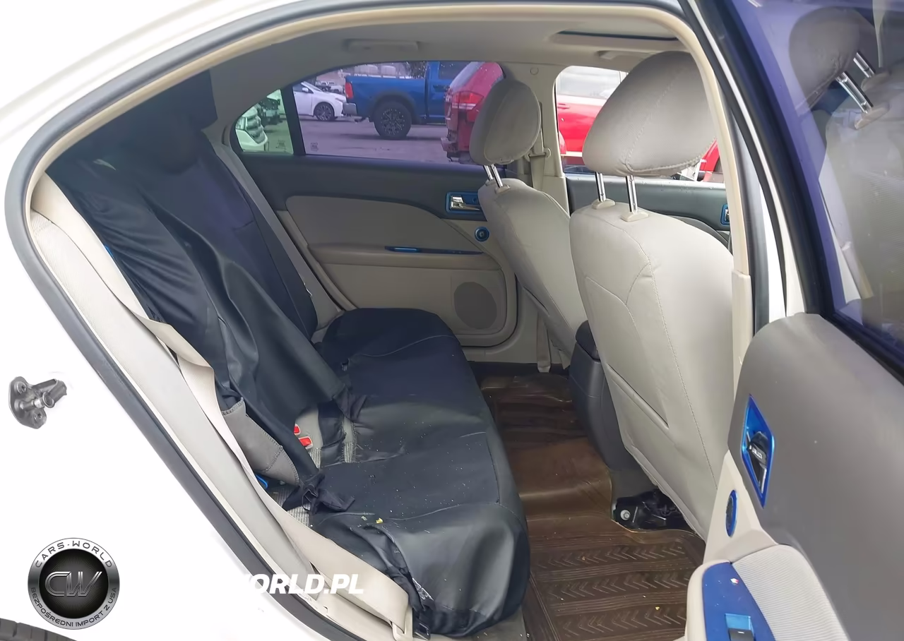 2012 Ford Fusion Se VIN:3FAHP0HG1CR117046 - 8