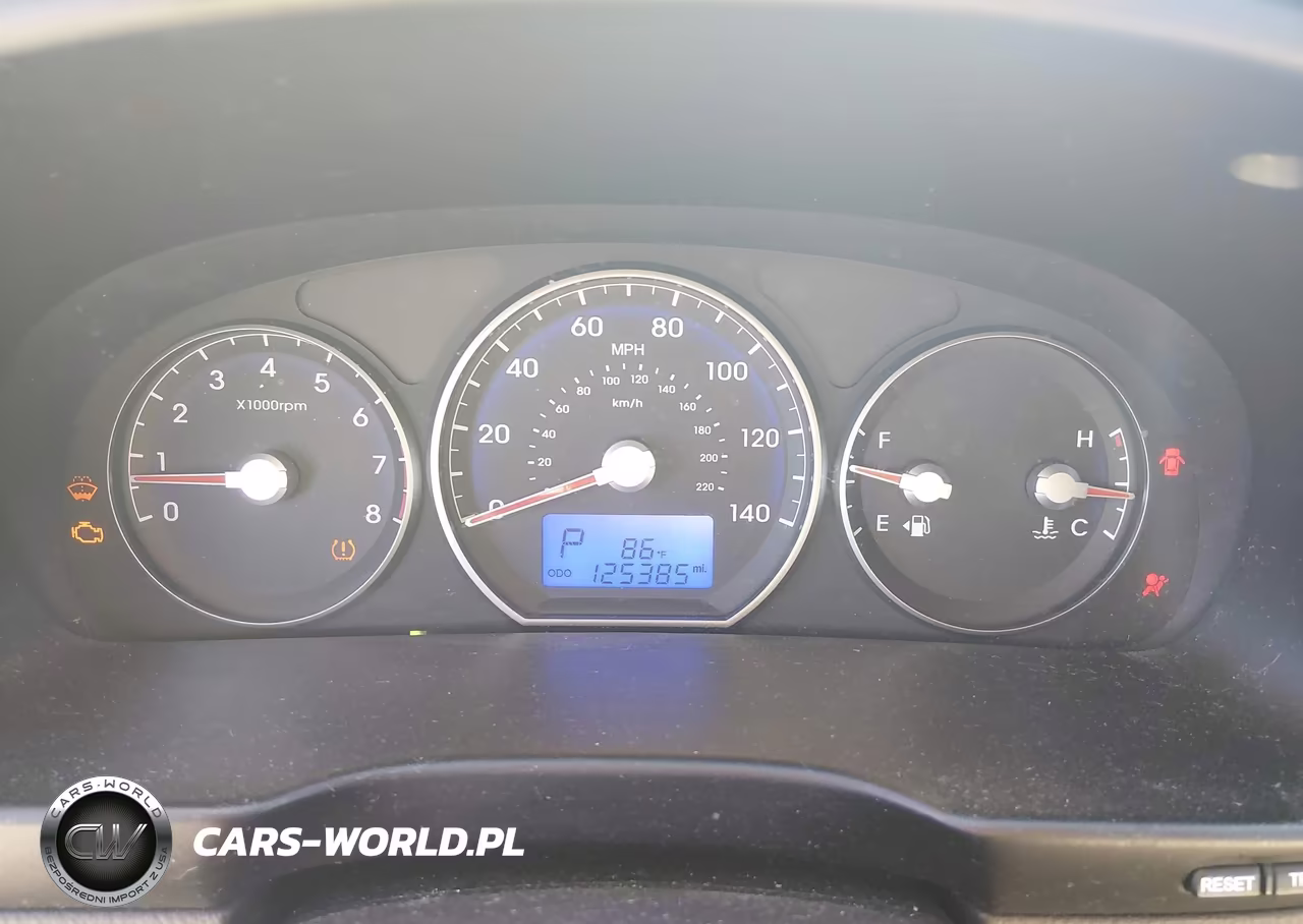2012 Hyundai Santa Fe Gls V6 VIN:5XYZGDAG4CG129900 - 7