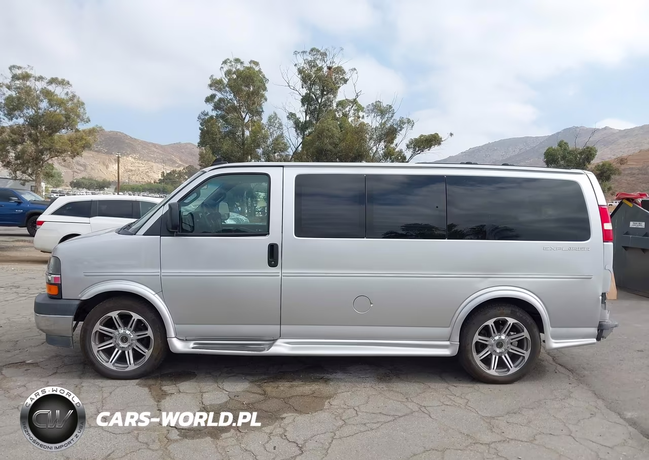 2017 Chevrolet Express 2500 Work Van VIN:1GCWGAFG4H1120860 - 14