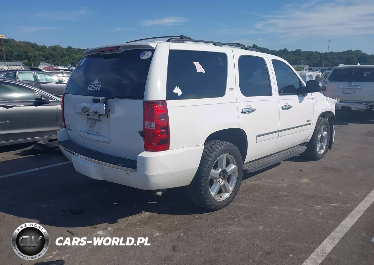 2010 Chevrolet Tahoe Ltz VIN:1GNUKCE00AR192188 - 4