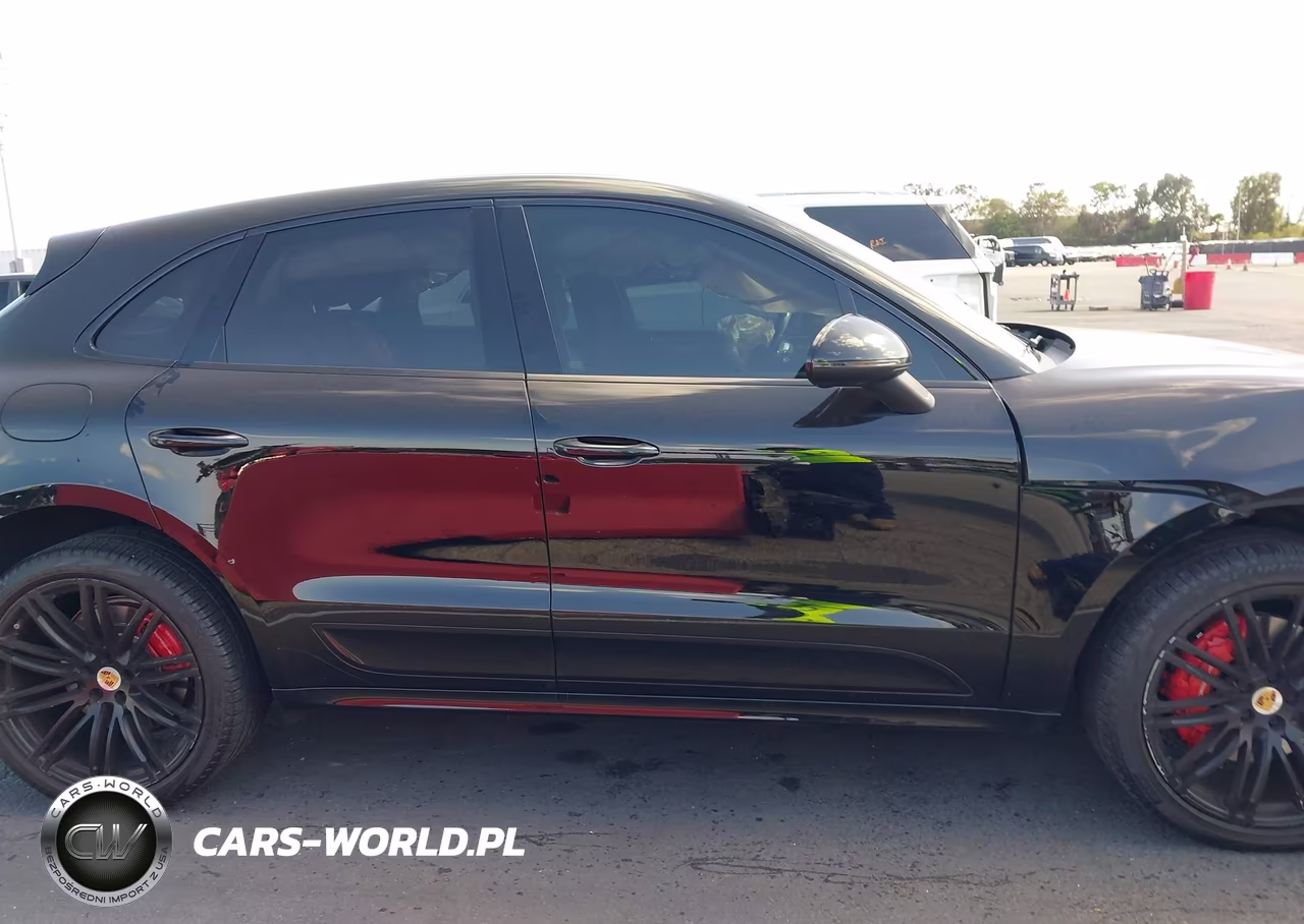 2018 Porsche Macan Turbo VIN:WP1AF2A59JLB70803 - 13
