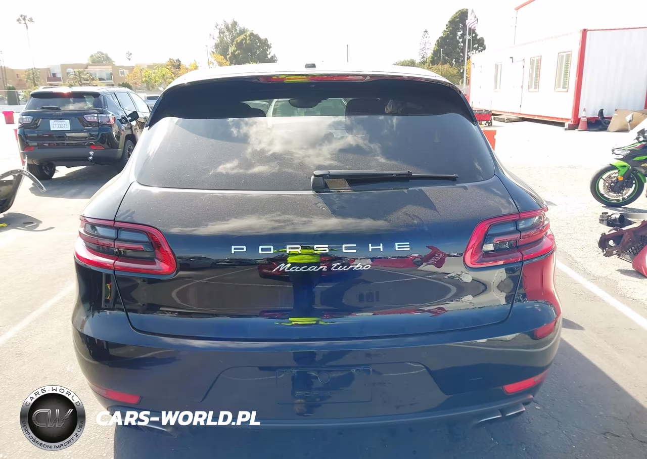 2018 Porsche Macan Turbo VIN:WP1AF2A59JLB70803 - 16