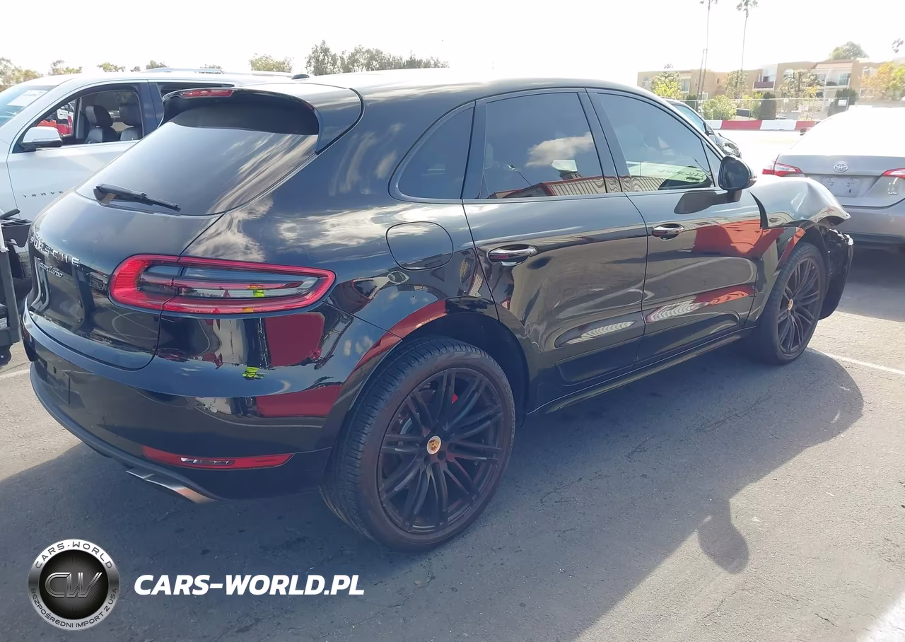 2018 Porsche Macan Turbo VIN:WP1AF2A59JLB70803 - 4