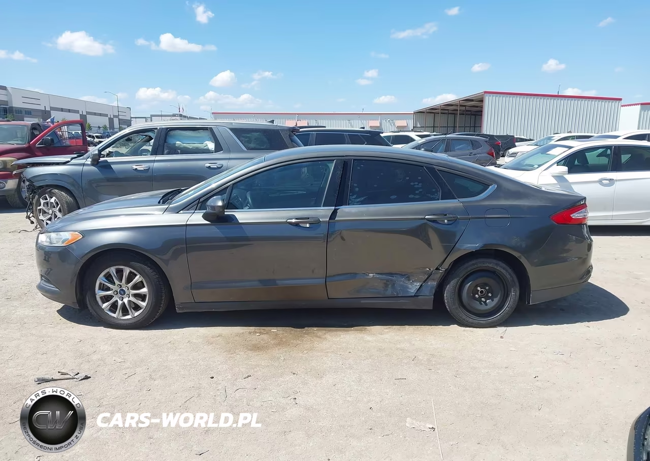 2015 Ford Fusion S VIN:3FA6P0G73FR263445 - 14